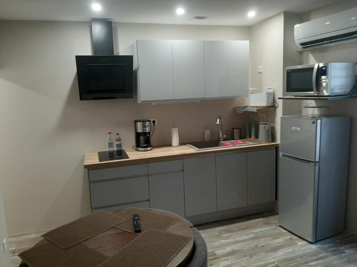 3 Apt T2 Cosy De 40 A 50 M2 Ideal Pour Un Deplacement Pro " Les Iris " Бур-Сент-Андеоль Экстерьер фото