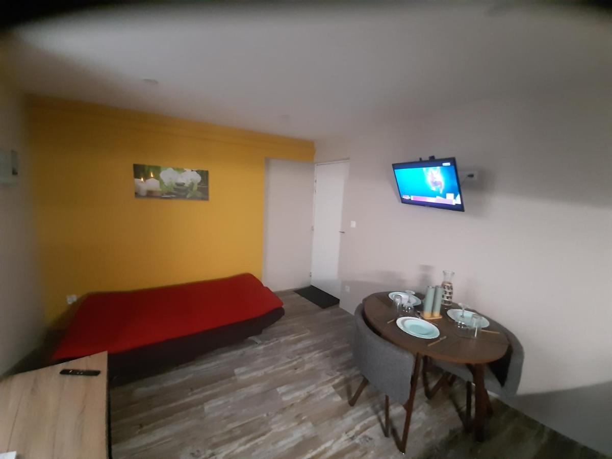 3 Apt T2 Cosy De 40 A 50 M2 Ideal Pour Un Deplacement Pro " Les Iris " Бур-Сент-Андеоль Экстерьер фото